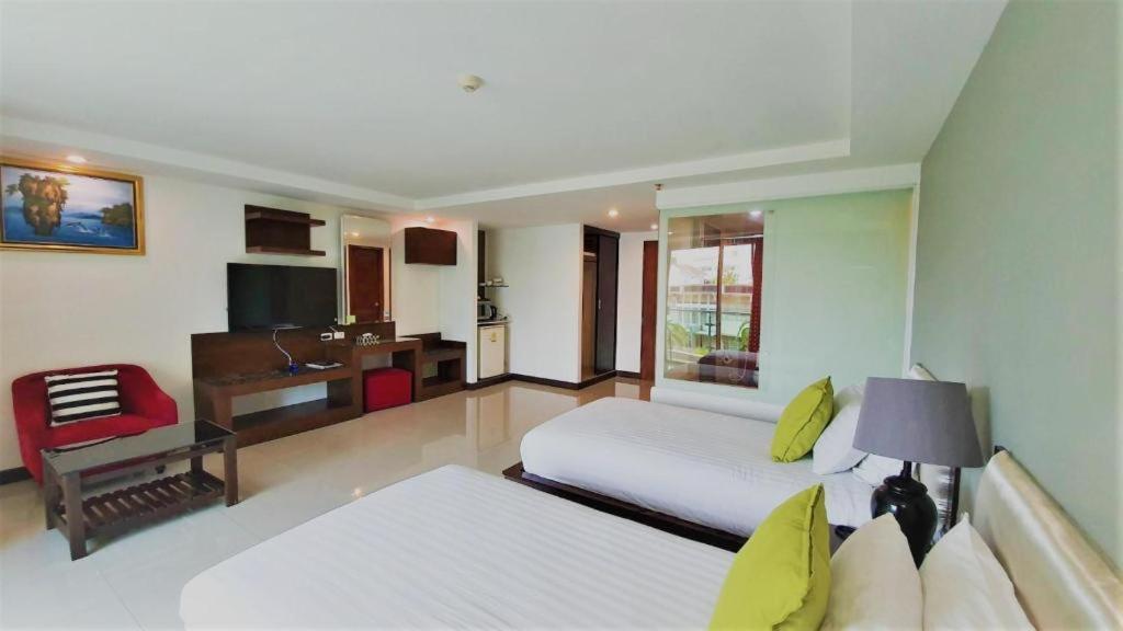 Nice Residence Bangkok Bagian luar foto