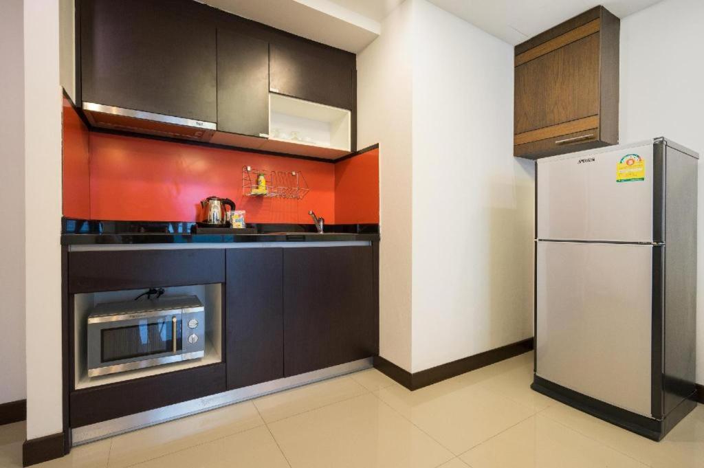 Nice Residence Bangkok Bagian luar foto